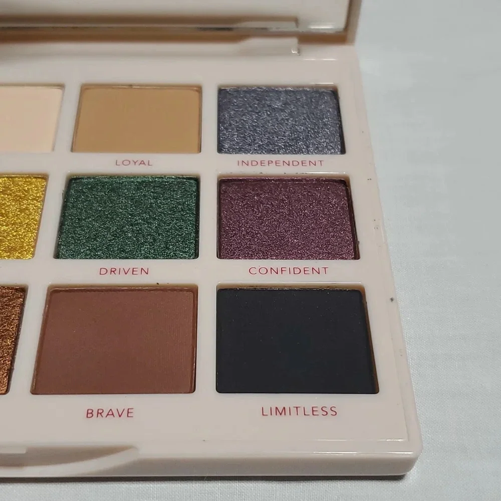 Persona identity two pallet new!